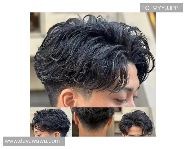 足球明星蓝白发型引领潮流风尚展现个性魅力与运动精神的完美结合 足球明星蓝白发型引领潮流风尚展现个性魅力与运动精神的完美结合