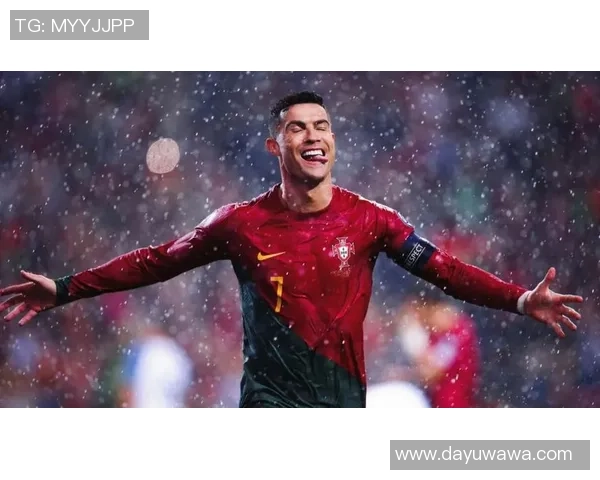 足球明星精彩表演踢球视频集锦展现绝技与激情的完美结合 足球明星精彩表演踢球视频集锦展现绝技与激情的完美结合