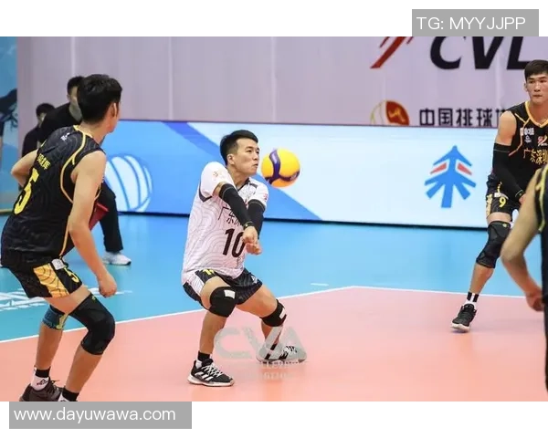 深圳排球队在排球灵活性排行榜中荣登第九名展现出色竞技实力 深圳排球队在排球灵活性排行榜中荣登第九名展现出色竞技实力