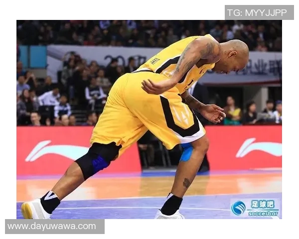 深圳篮球队进攻战术解析与深度剖析助力球队崛起之路 深圳篮球队进攻战术解析与深度剖析助力球队崛起之路