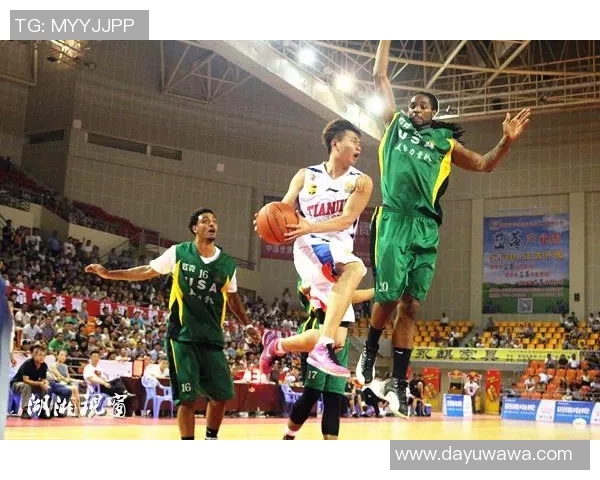 赛后分析:重庆篮球队与杭州篮球队的战术对决与精彩瞬间回顾 赛后分析:重庆篮球队与杭州篮球队的战术对决与精彩瞬间回顾