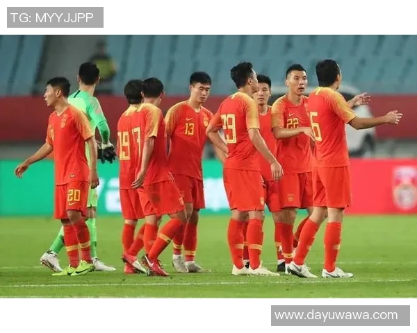 广州与杭州足球队赛后复盘分析团队配合与战术执行的关键因素 广州与杭州足球队赛后复盘分析团队配合与战术执行的关键因素