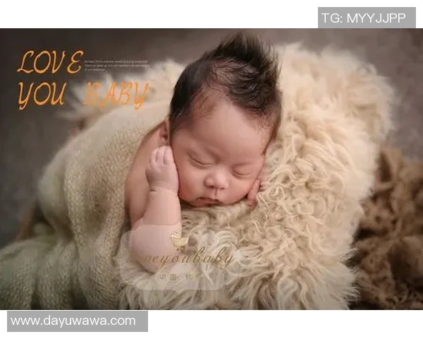 足球明星的儿子萌态十足引发网友热议可爱瞬间频频被分享